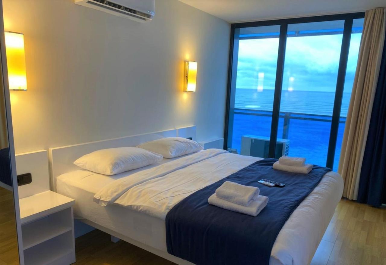 Aparthotel Orbi City Batoemi Buitenkant foto