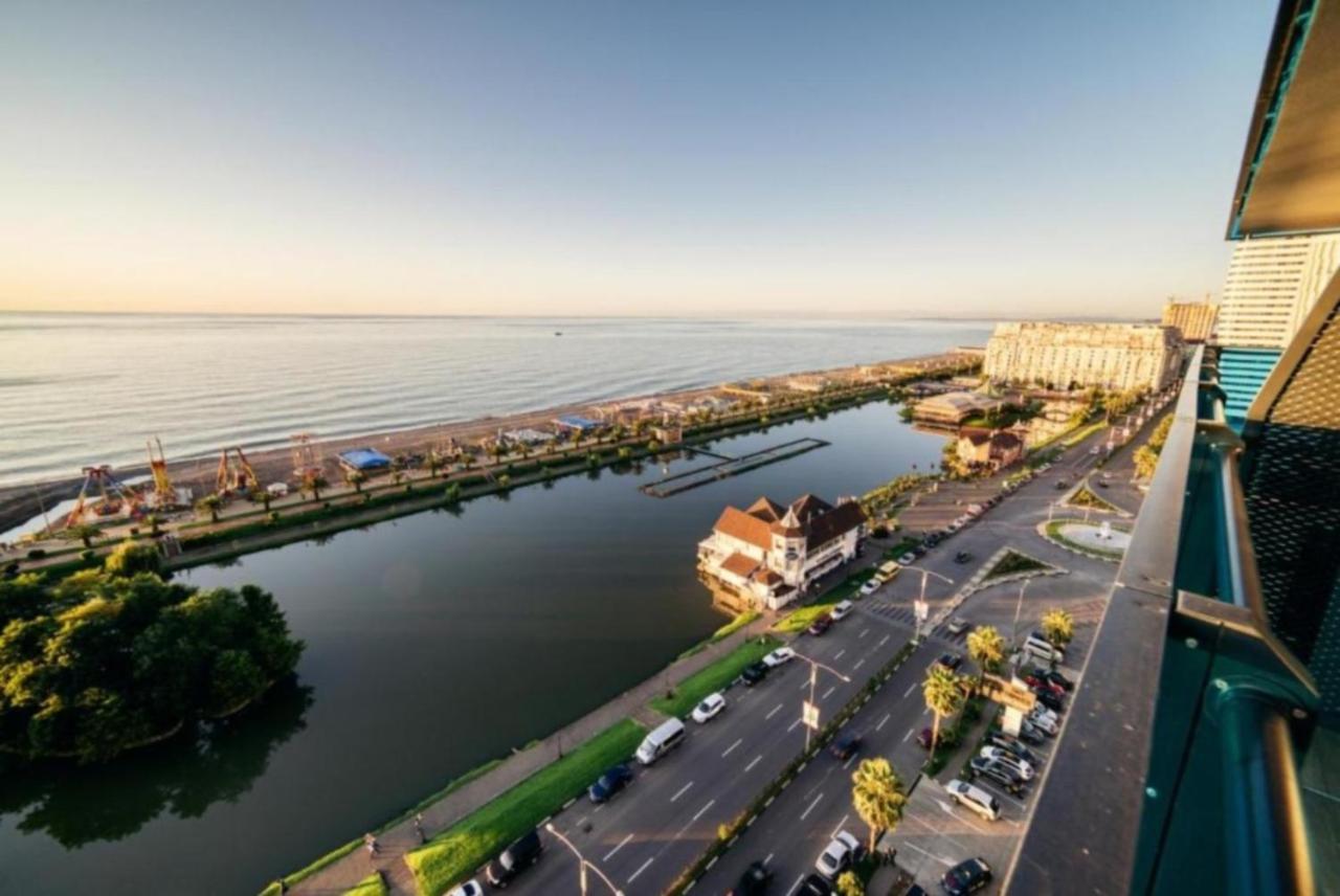 Aparthotel Orbi City Batoemi Buitenkant foto