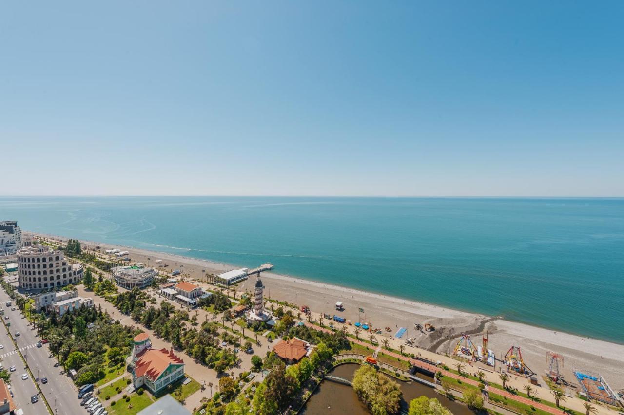 Aparthotel Orbi City Batoemi Buitenkant foto