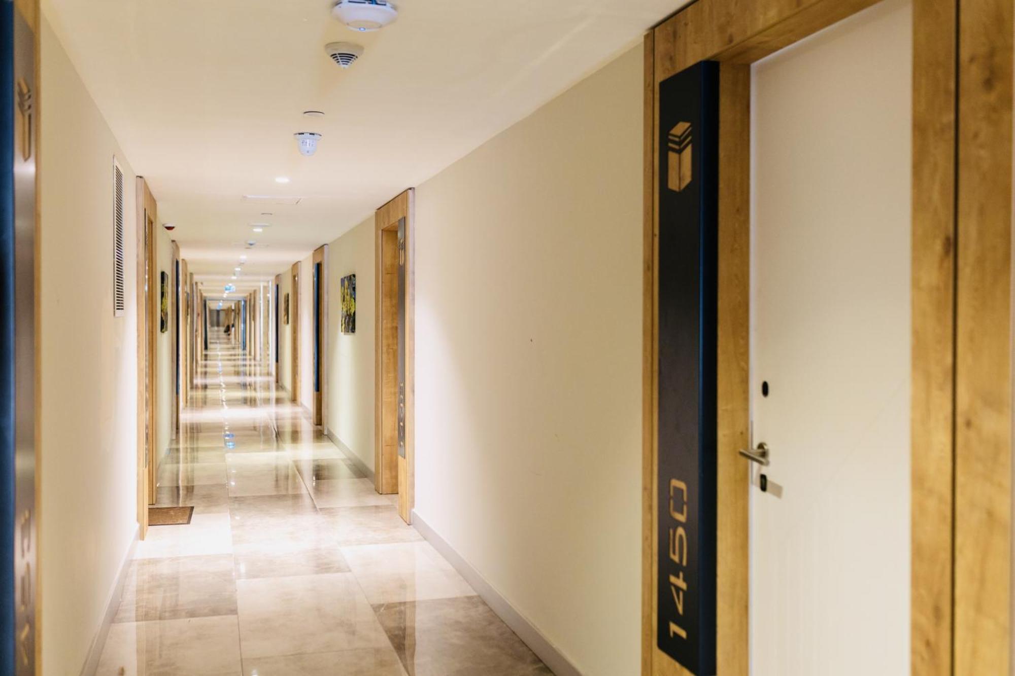 Aparthotel Orbi City Batoemi Buitenkant foto