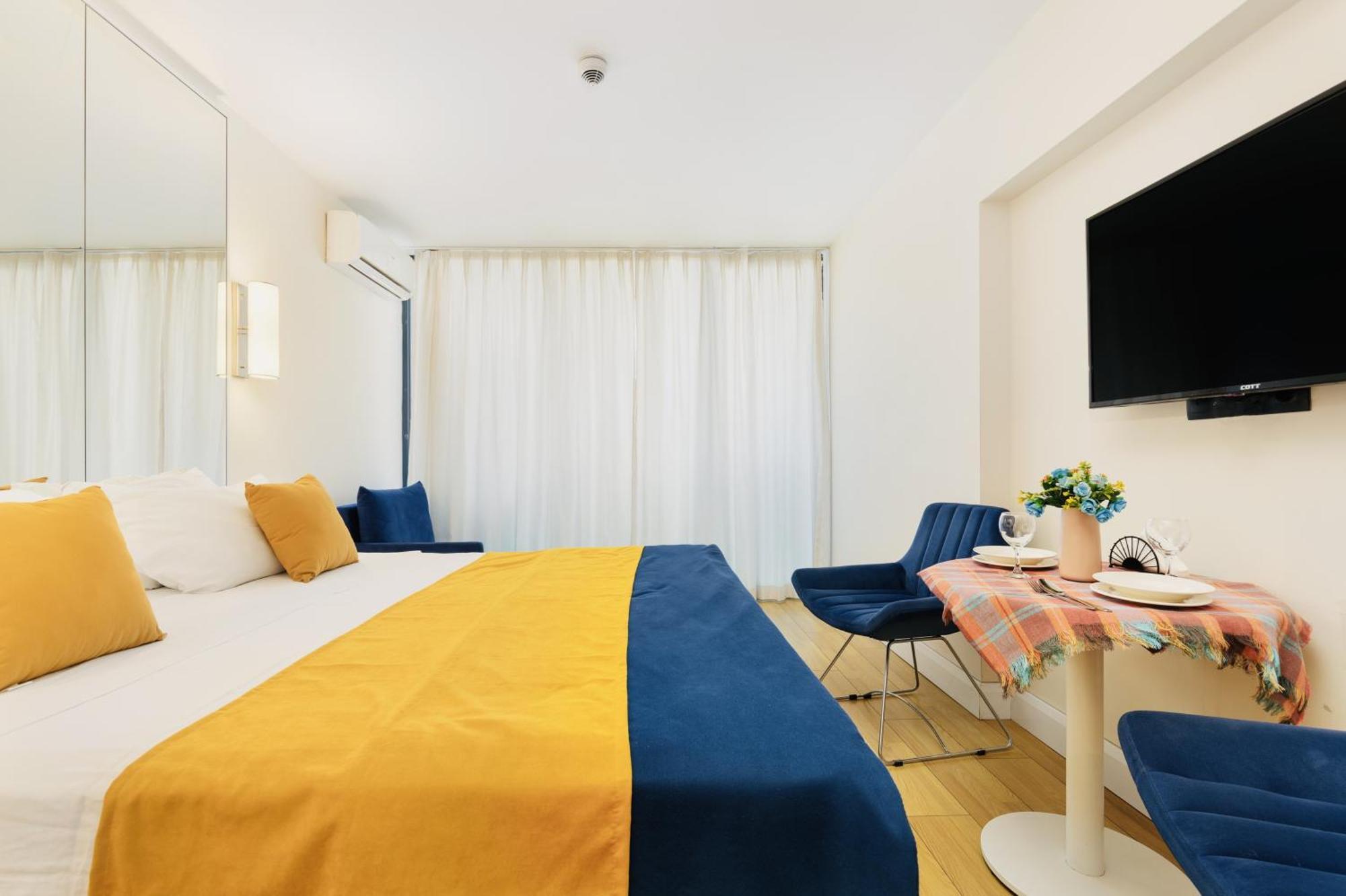 Aparthotel Orbi City Batoemi Buitenkant foto