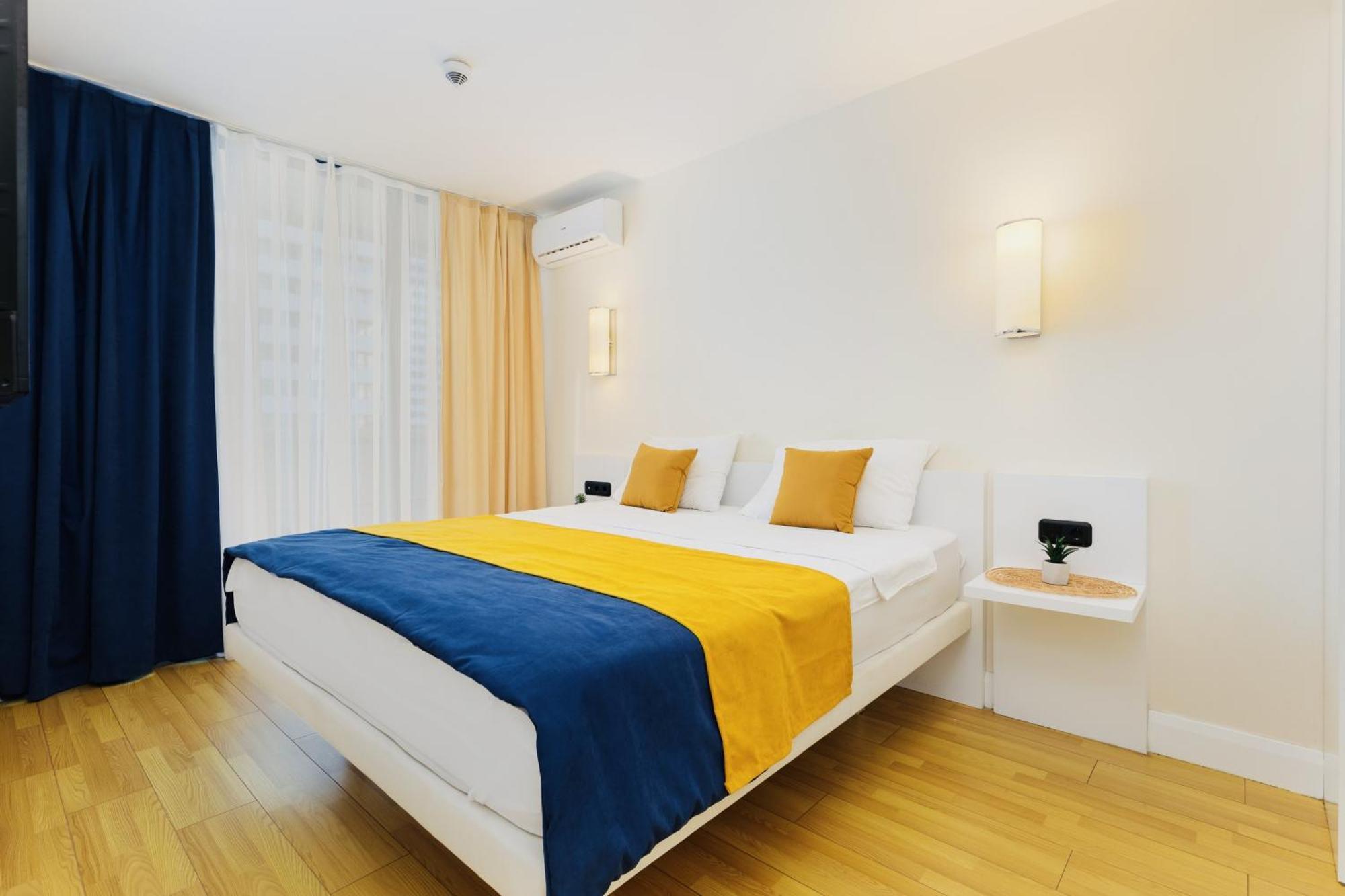 Aparthotel Orbi City Batoemi Buitenkant foto